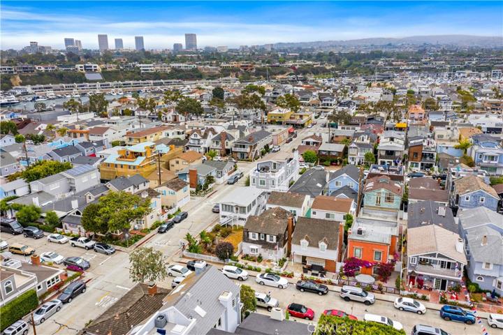 224 1/2 Amethyst Avenue, Newport Beach, California 92662