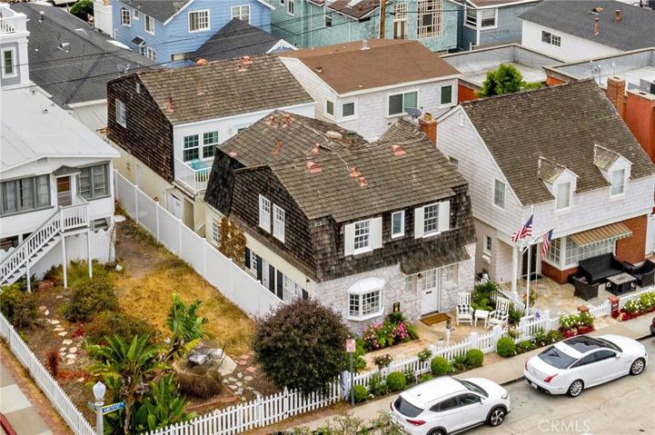 224 1/2 Amethyst Avenue, Newport Beach, California 92662