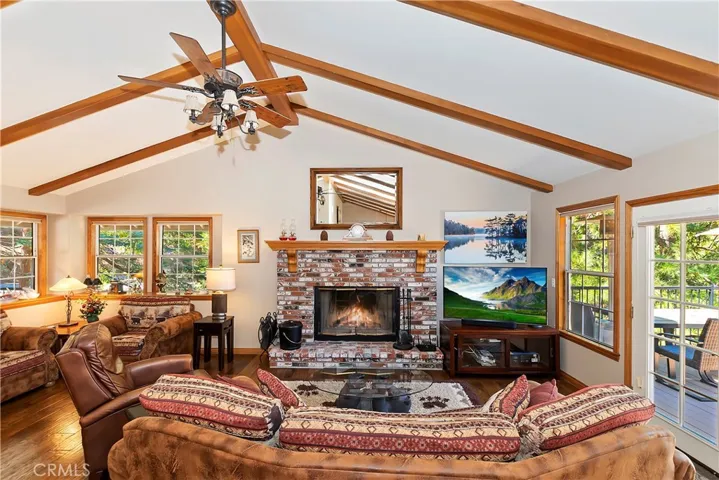 552 Pioneer Road, Lake Arrowhead, California 92352