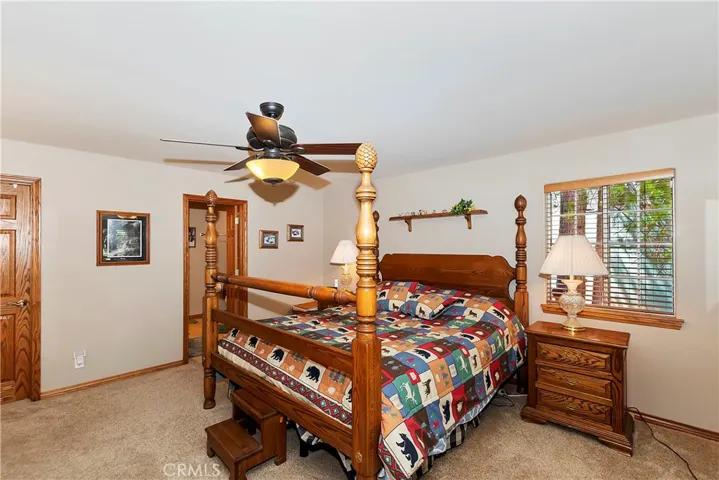 552 Pioneer Road, Lake Arrowhead, California 92352