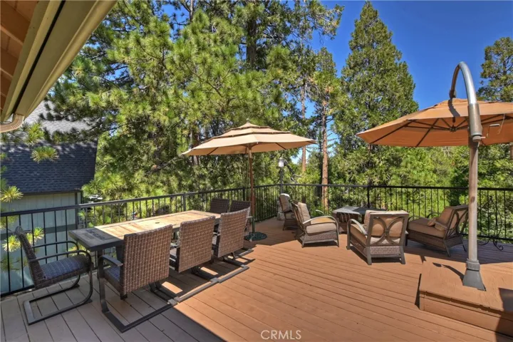552 Pioneer Road, Lake Arrowhead, California 92352