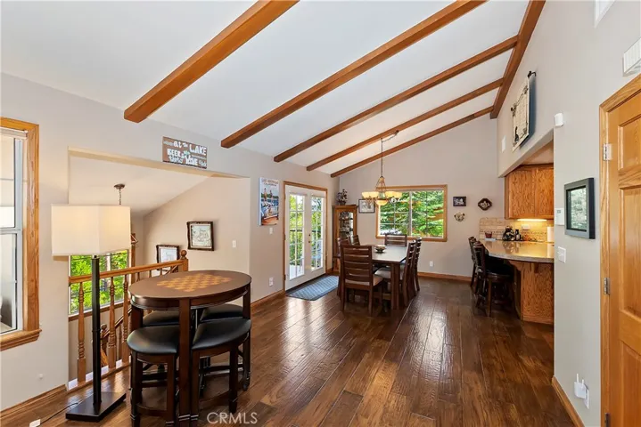 552 Pioneer Road, Lake Arrowhead, California 92352