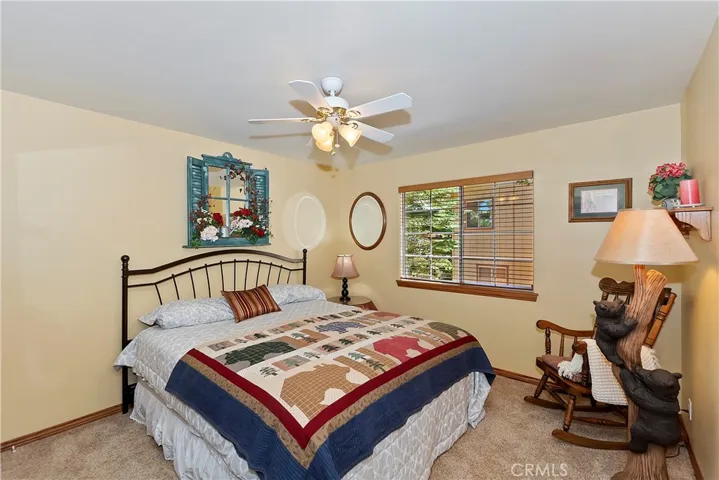 552 Pioneer Road, Lake Arrowhead, California 92352