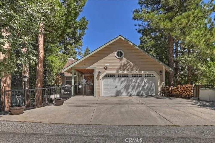 552 Pioneer Road, Lake Arrowhead, California 92352