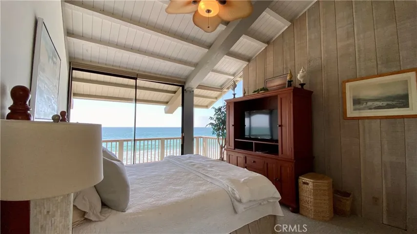 GUEST OCEAN BEDROOM