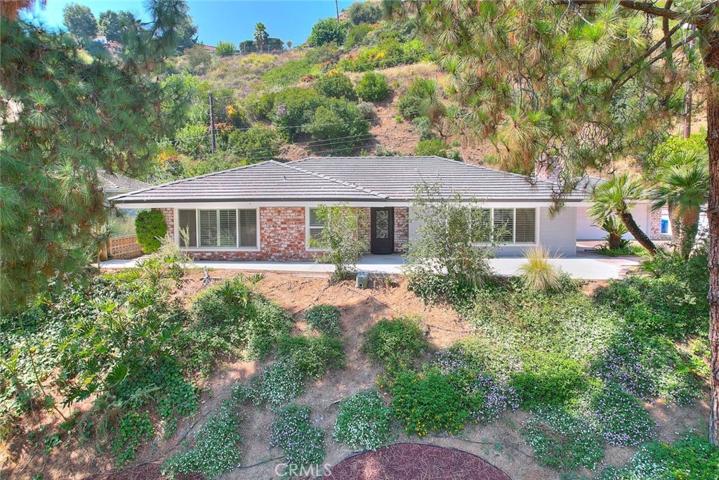 Fully renovated and upgraded single-level home within the desirable Highland Oaks neighborhood of award-winning North Arcadia School District.