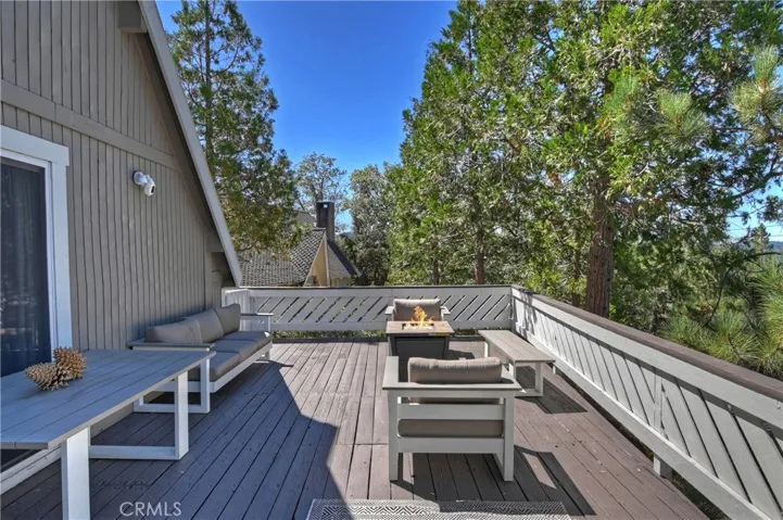 entertainers deck