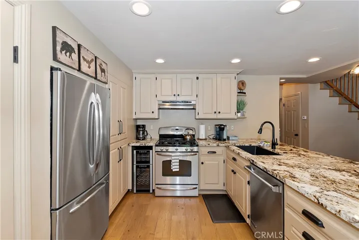 1183 Yellowstone Drive, Lake Arrowhead, California 92352