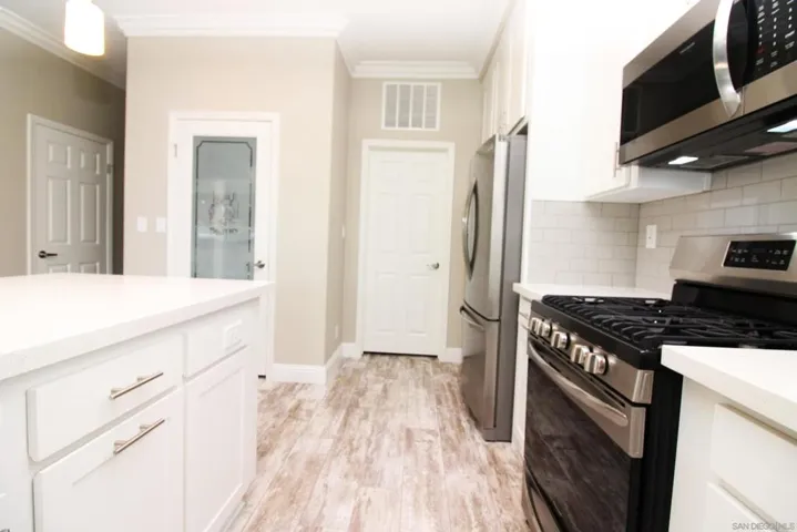 7252 San Luis St, Carlsbad, California 92011