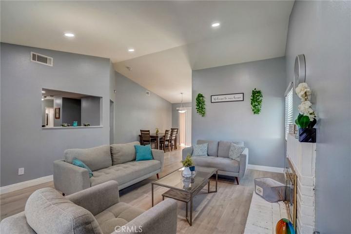 8334 Bermuda Court, Fontana, California 92335