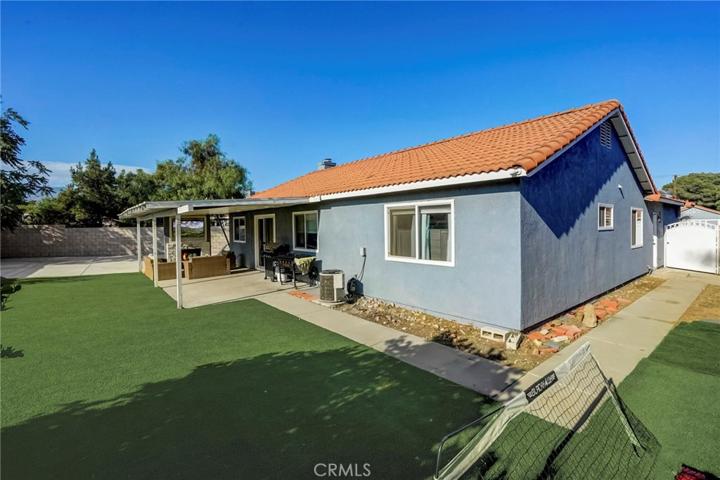 8334 Bermuda Court, Fontana, California 92335