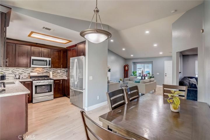 8334 Bermuda Court, Fontana, California 92335