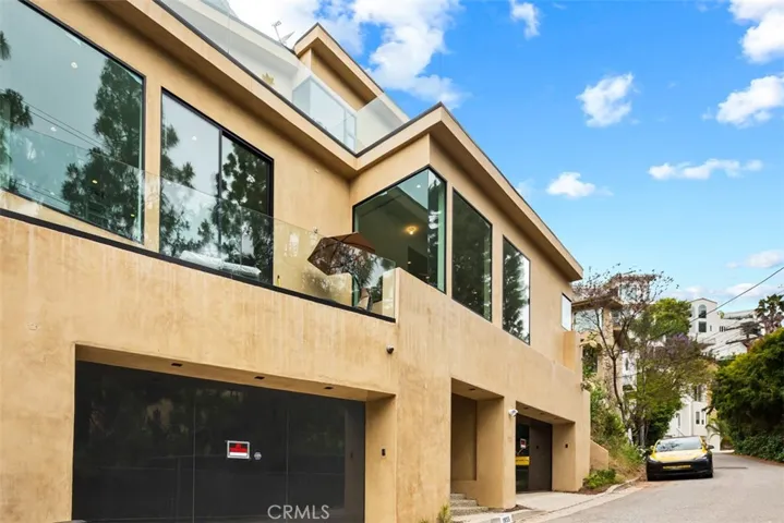 1955 Curson Place, Hollywood Hills, California 90046