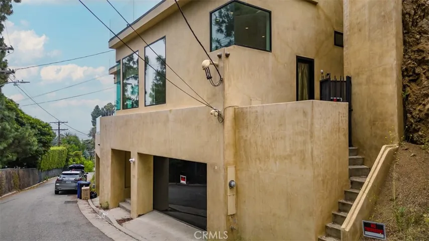 1955 Curson Place, Hollywood Hills, California 90046