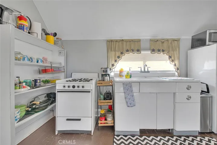 1001 Orange Street, Redlands, California 92374