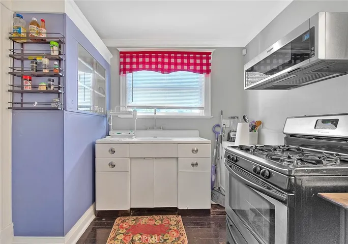 1001 Orange Street, Redlands, California 92374