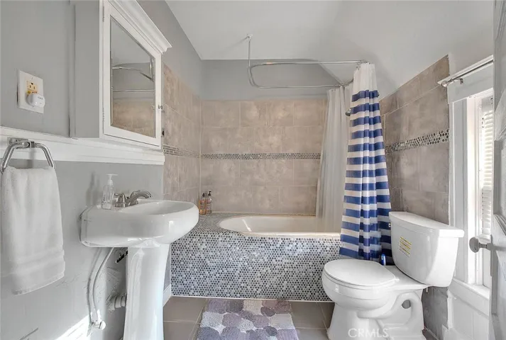 1001 Orange Street, Redlands, California 92374