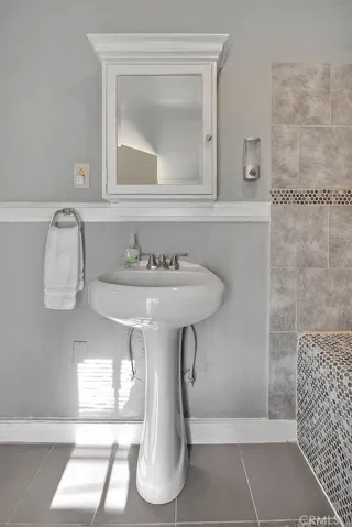 1001 Orange Street, Redlands, California 92374