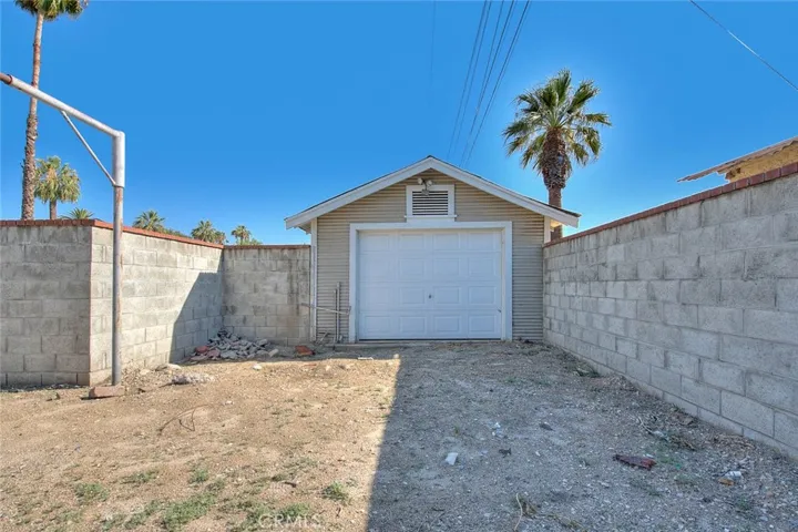 1001 Orange Street, Redlands, California 92374