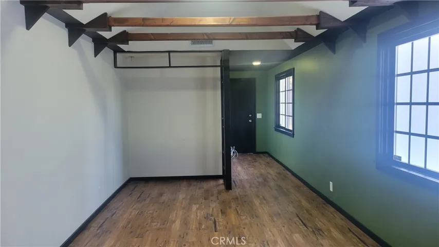 En-suite bedroom with interior and outdoor entrance
