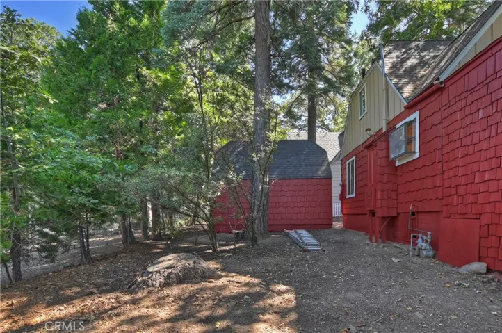 311 Oak Dr., Lake Arrowhead, California 92352