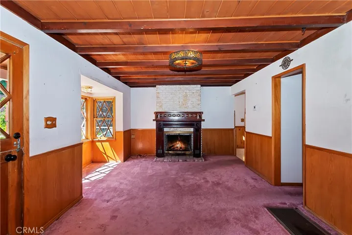 311 Oak Dr., Lake Arrowhead, California 92352