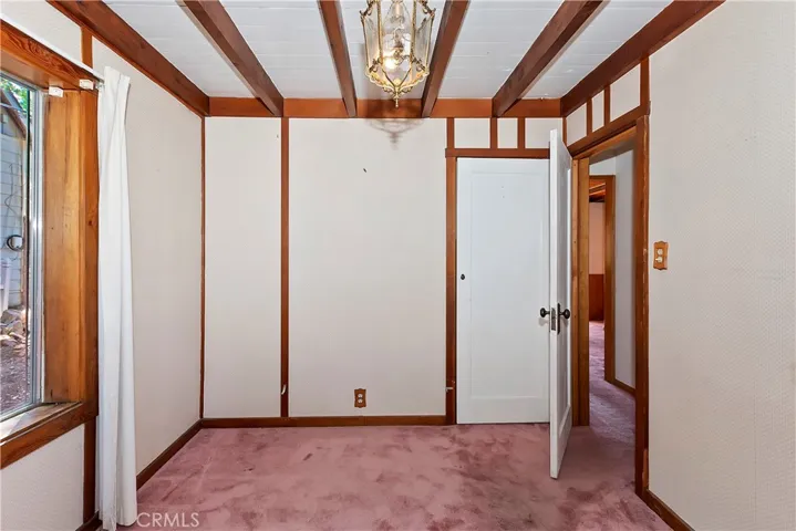311 Oak Dr., Lake Arrowhead, California 92352