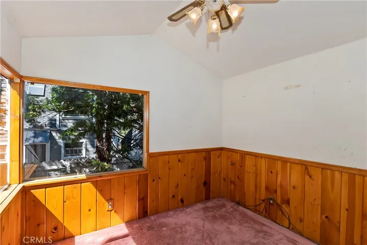 311 Oak Dr., Lake Arrowhead, California 92352