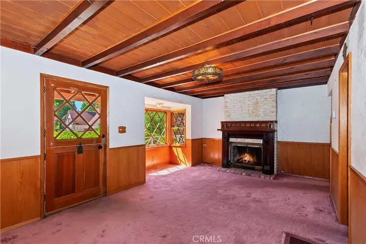 311 Oak Dr., Lake Arrowhead, California 92352