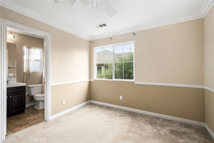 Additional bedroom