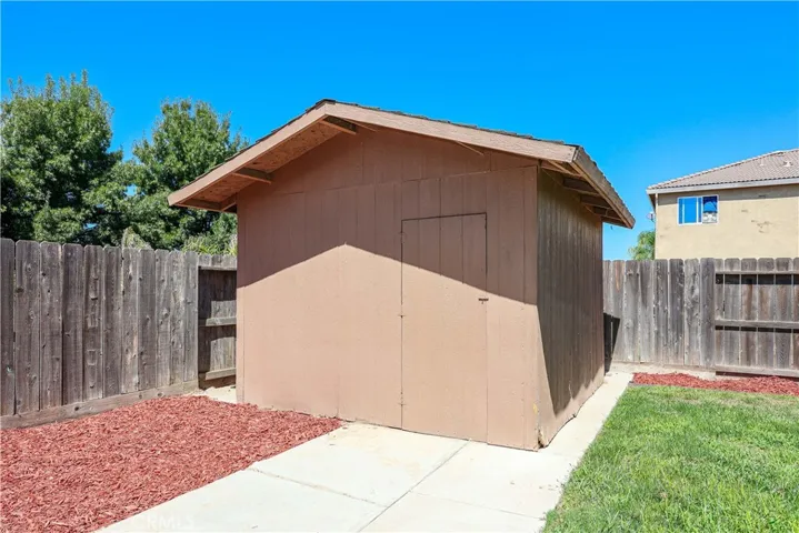 584 Spruce Court, Chowchilla, California 93610
