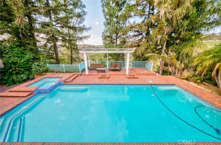 16285 Aurora Crest Drive, Whittier, California 90605