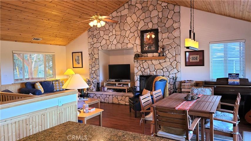 33470 Angeles Drive, Green Valley Lake, California 92341