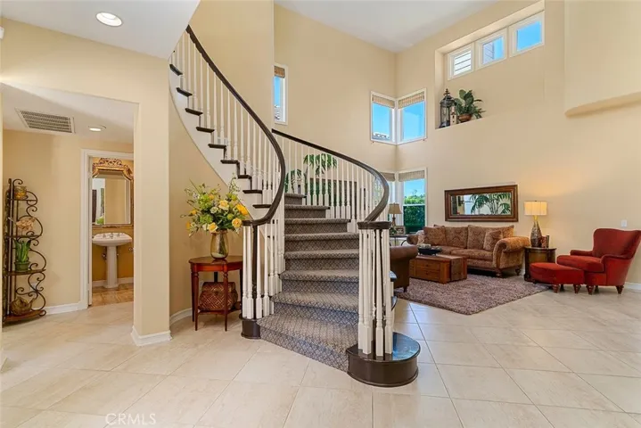 Winding stair case