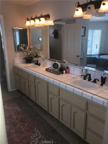 30265 Channel Way Drive, Canyon Lake, California 92587
