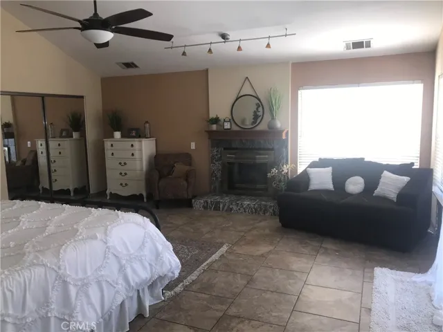 30265 Channel Way Drive, Canyon Lake, California 92587