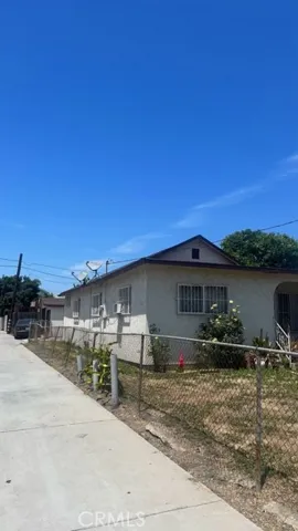 12315 Freeman Avenue, Hawthorne, California 90250