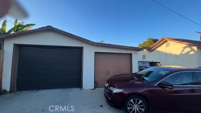 12315 Freeman Avenue, Hawthorne, California 90250