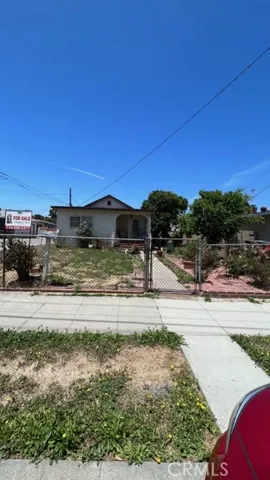 12315 Freeman Avenue, Hawthorne, California 90250