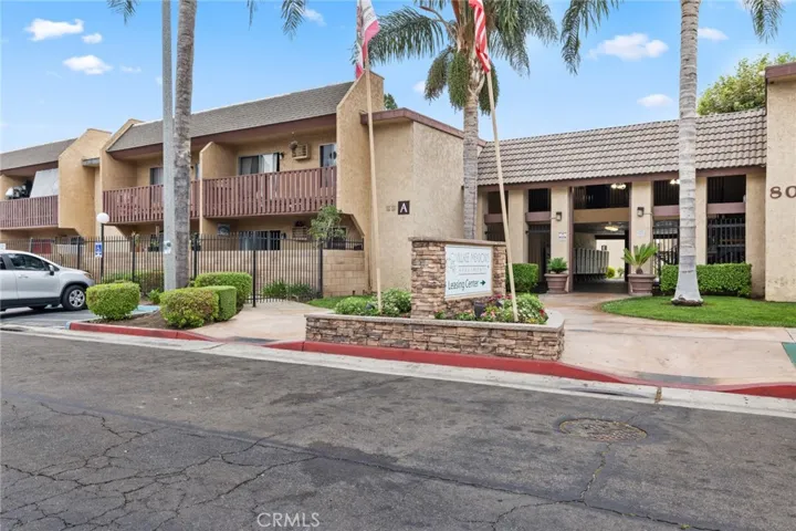 801 S Lyon Street Unit A201, Santa Ana, California 92705