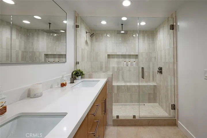 16385 Maruffa Circle, Huntington Beach, California 92649
