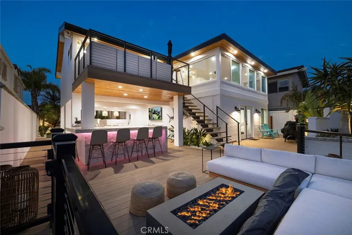 16385 Maruffa Circle, Huntington Beach, California 92649