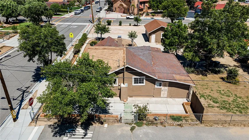 315 S B Street, Perris, California 92570