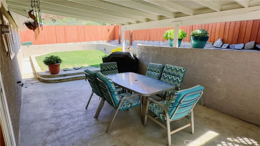 28034 Langside Avenue, Canyon Country, California 91351