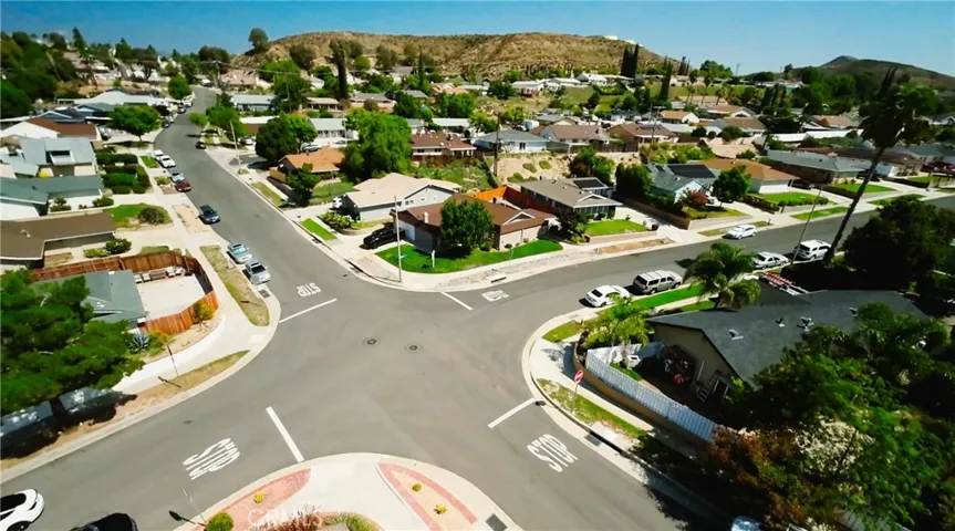 28034 Langside Avenue, Canyon Country, California 91351