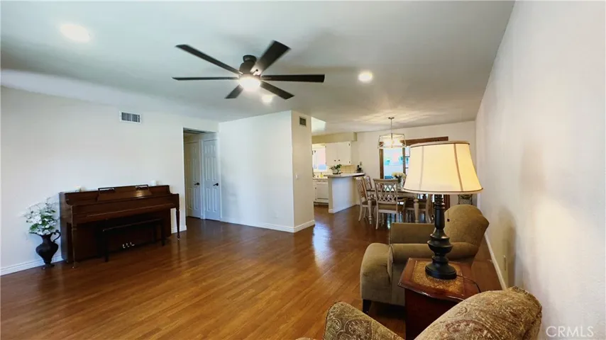 Living Room#2