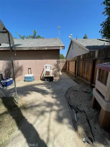 1341 Plum Street, Selma, California 93662