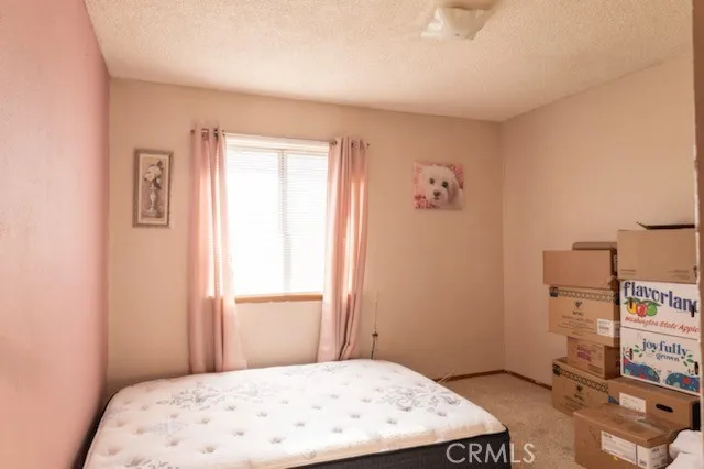 11411 2nd Avenue, Hesperia, California 92345