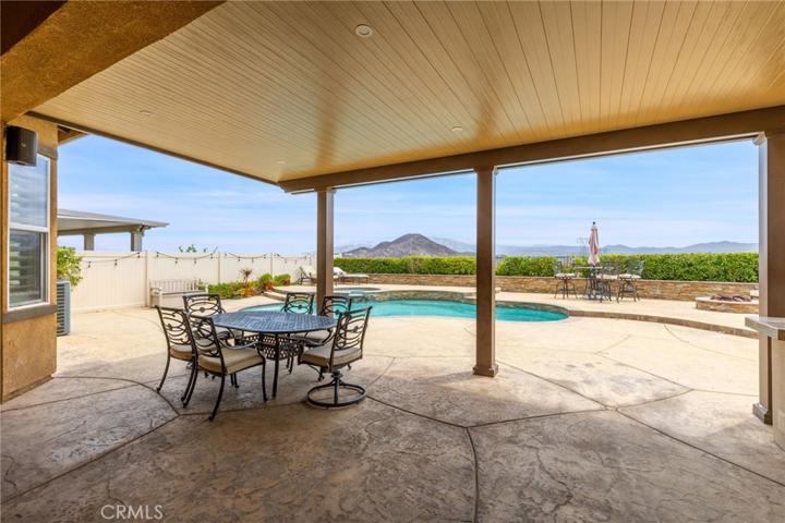 1531 Edgebrook, Beaumont, California 92223