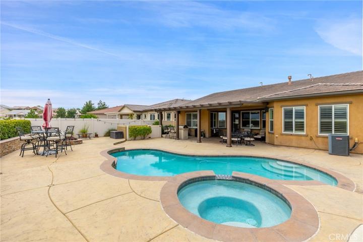 1531 Edgebrook, Beaumont, California 92223